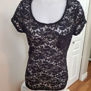 Suzy Shier Black Lace Short Sleeve Top